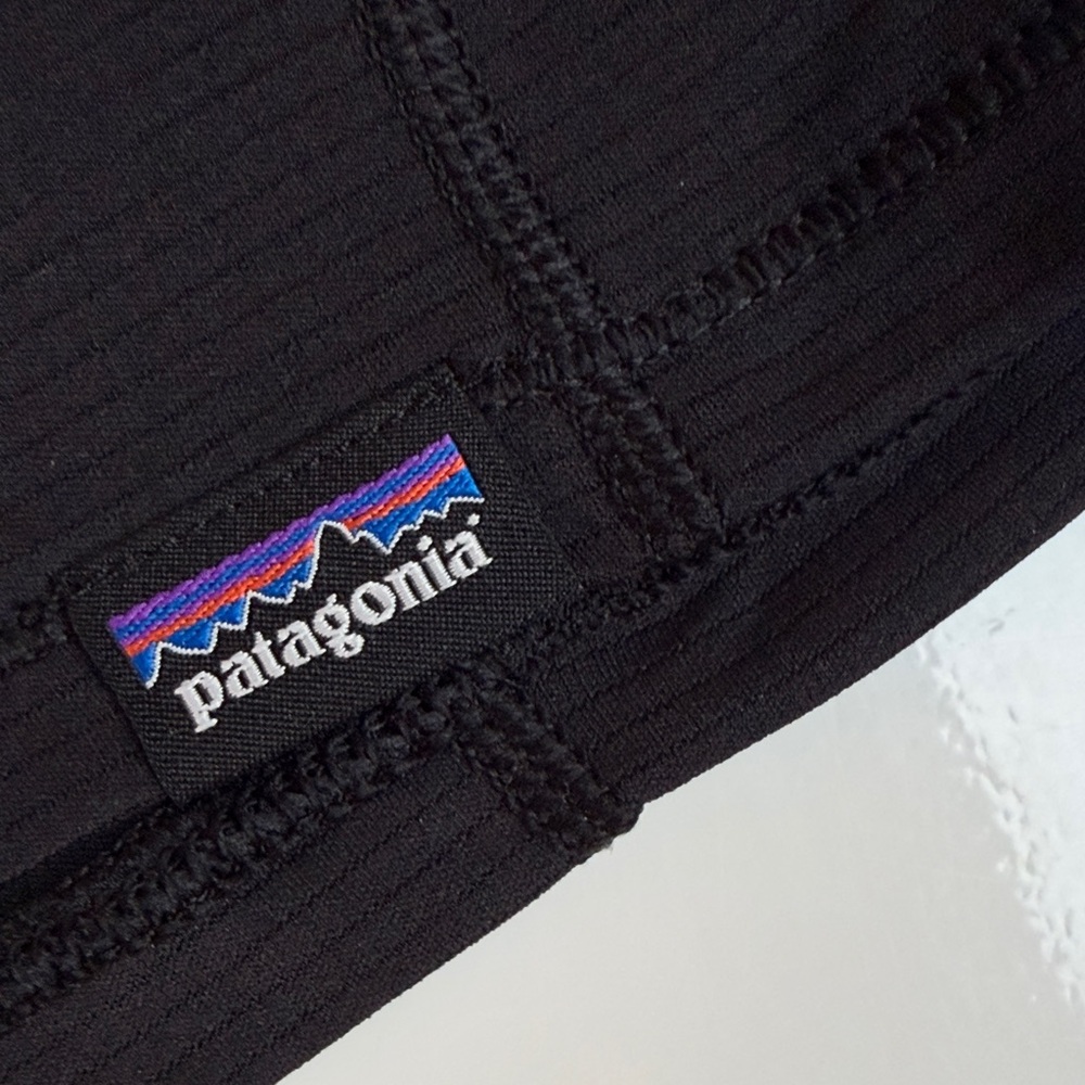 EUC Patagonia Men's Black Capilene Cool Tee Large t-shirt - Picture 4 of 6